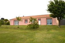 DEP (49) Maison 6 pièces à vendre  BOTZ‑EN‑MAUGES · PLAIN‑PIED