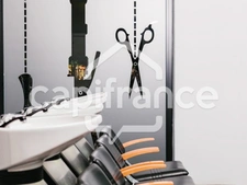 Fonds de commerce salon de coiffure  à vendre SAUMUR (49)