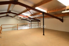 Exclusivité  à louer Local professionnel / atelier artisanal / la Tessoualle(49)