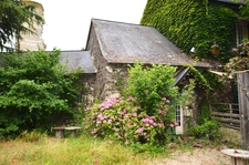 A vendre  belle Batisse a valoriser 7 pièces  Loire Layon Aubance (49)