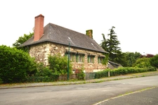 A vendre  belle Batisse a valoriser 7 pièces  Loire Layon Aubance (49)