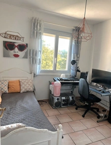 Maison 295 m2 + terrain 1500 m2 PRISSE (71)