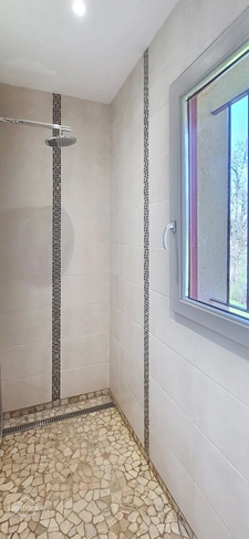 Maison à vendre 7 pièces CHAVANNES SUR SURAN (01)