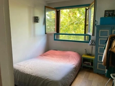 Paris 18e – Ordener / Marcadet – 6ème étage avec ascenseur, balcon-terrasse et vue dégagée