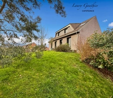 MAISON INDIVIDUELLE – 4 CHAMBRES + BUREAU – 130 m² – VIE DE PLAIN-PIED – SOUS-SOL COMPLET – JARDIN PLEIN SUD – CALME ET PROCHE COMMODITÉS