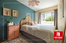 Le charme de la maison de ville… avec un jardin, et garage !
