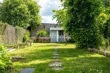 MAISON DE PLAIN-PIED AVEC DEUX CHAMBRES ET UN GRAND JARDIN !