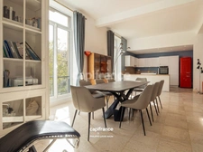 APPARTEMENT DE STYLE HAUSSMANNIEN D'EXCEPTION AVEC GRANDE PIÈCE À VIVRE DE PLUS DE 70M2