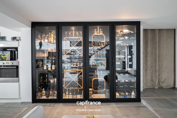 LOFT ENTIEREMENT RÉNOVÉ