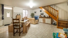 ENSEMBLE DE 6 LOGEMENTS LOCATIFS – REVENUS DE 43080€ / AN – À 12 MINUTES DU MANS