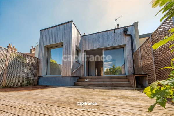 Une maison pleine de caractère, facile à vivre, idéale pour celles et ceux qui souhaitent profiter d’une vraie qualité de vie au Mans.