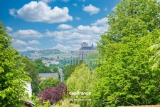 EXCEPTIONNEL : Bâtisse du 20ème Siècle de 300m² environ - VUE CATHÉDRALE