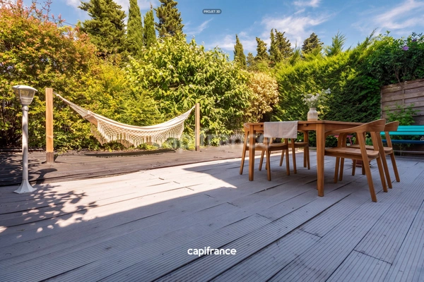 SITUÉE AU MANS PROCHE ZONE NORD - 3 CHAMBRES AVEC GARAGE ET JARDIN