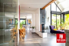 MAISON D'ARCHITECTE DE 5 CHAMBRES AVEC GRANDS VOLUMES ET JARDIN EXOTIQUE 