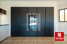 SUPERB CONTEMPORARY HOUSE WITH 6 BEDROOMS ALL ON ONE LEVEL