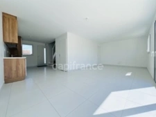 MAISON FAMILIALE NEUVE AVEC 5 CHAMBRES, GARAGE ET JARDIN CLÉ EN MAIN