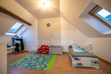ENSEMBLE DE 6 LOGEMENTS LOCATIFS – REVENUS DE 43080€ / AN – À 12 MINUTES DU MANS