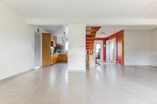 MAISON 4 CHAMBRES ET AVEC UN DOUBLE GARAGE de 60 m²