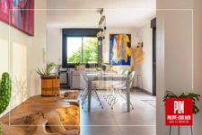 MAISON D'ARCHITECTE DE 5 CHAMBRES AVEC GRANDS VOLUMES ET JARDIN EXOTIQUE 