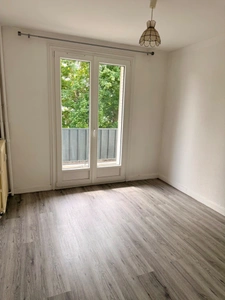 Appartement à vendre 3 pièces a SAINT DIZIER (52)