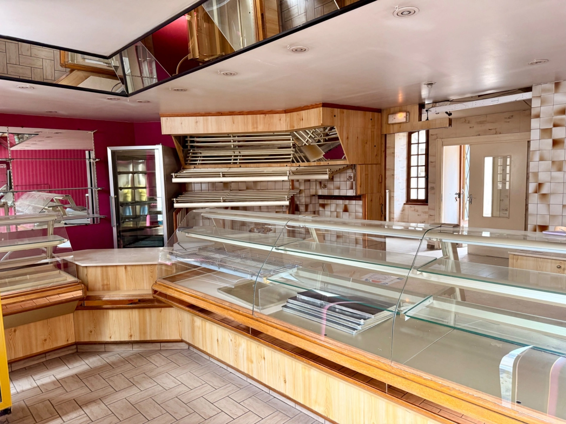 Immeuble 3 pièces 300 m² · à Wassy · 300 m² · 60 000 €