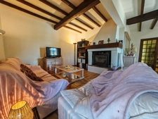EN EXCLUSIVITÉ – MAISON DE PLAIN-PIED AVEC TERRASSE ET GRAND TERRAIN ARBORÉ
