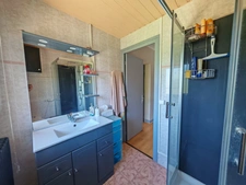 Maison avec grand terrain arboré en plein cœur de Gondrin !! 