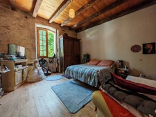 SOUS OFFRE ! RARE INVESTISSEMENT LOCATIF – Immeuble de rapport au cœur de FOURCÈS, l'un des Plus Beaux Villages de France