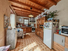 SOUS OFFRE ! RARE INVESTISSEMENT LOCATIF – Immeuble de rapport au cœur de FOURCÈS, l'un des Plus Beaux Villages de France