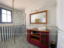Maison à vendre 5 pièces SAINT GILLES CROIX DE VIE (85), jardin de ville avec son spa, garage.