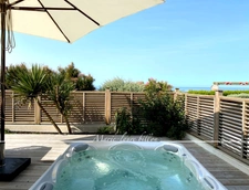 Maison à vendre 7 pièces BRETIGNOLLES SUR MER (85), villa VUE MER, maison principale + studio+ garage, terrasses, courette