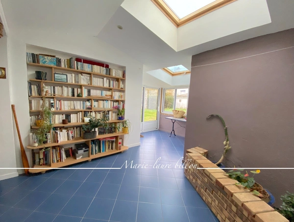 Maison à vendre SAINT GILLES CROIX DE VIE (85) Maison plain-pied de 97 m2, parcelle 560 m2 environ, abri voiture et annexes