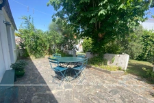 Maison à vendre SAINT GILLES CROIX DE VIE (85) Maison plain-pied de 97 m2, parcelle 560 m2 environ, abri voiture et annexes