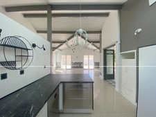 Maison à vendre 5 pièces SAINT HILAIRE DE RIEZ (85), plain pied 3 chambres+garage+jardin clos, à 300 M de la plage.