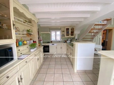 House for sale, 5 rooms, single storey, 3 bedrooms + office, built in 1998, with 3 garages, 1345 m2 enclosed plot