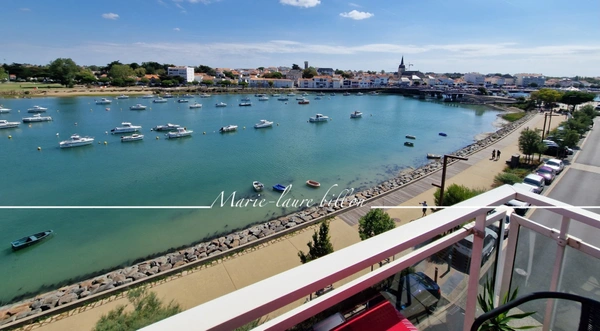 Appartement d'exception à vendre 3 pièces SAINT GILLES CROIX DE VIE (85), appartement situé au dernier étage avec garage