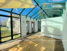 Maison à vendre 5 pièces CHALLANS (85), maison en pierre de charme 2 chambres, 2 sde, 2 salon séjour, annexes, garage, jardin
