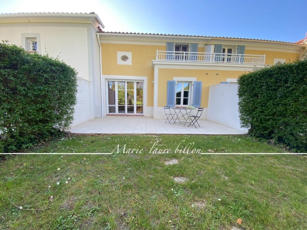 Maison à vendre 3 pièces COEX (85), maison 2 chambres, terrasse et jardin, un emplacement de stationnement