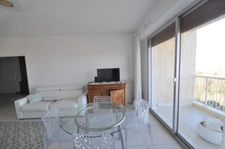 Appartement à vendre 3 pièces ANGERS (49), grand appartement + cave et garage