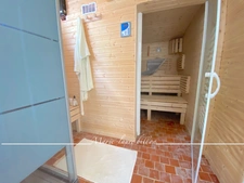 Maison à vendre 7 pièces CHALLANS (85), maison 4 chambres avec véranda, espace détente +piscine, terrain clos de 4730 m2.