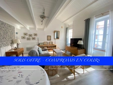 Maison à vendre 2 pièces SAINT GILLES CROIX DE VIE (85)- T2 mezzanine avec sa courette et une dépendance
