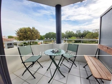 Appartement à vendre 3 pièces SAINT GILLES CROIX DE VIE (85), appartement 2 chambres avec vue rivière, une cave et un garage