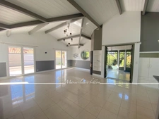 Maison à vendre 5 pièces SAINT HILAIRE DE RIEZ (85), plain pied 3 chambres+garage+jardin clos, à 300 M de la plage.