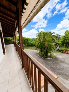 Maison à vendre 7 pièces DUCOS (972)