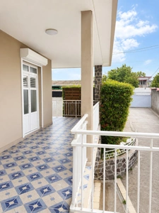 Maison à vendre 8 pièces FORT DE FRANCE (972)