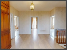Ensemble en pierre, maison principale avec jardin et 1 appartement à VILLEFRANCHE DE LONCHAT (24)