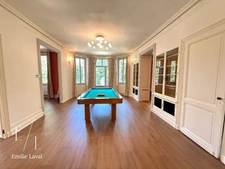 Maison atypique de 9 chambres et 6 salles de bain à Pineuilh 33