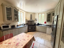 Maison atypique de 9 chambres et 6 salles de bain à Pineuilh 33