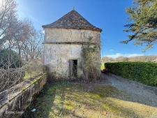 Maison en pierre à rénover vue dégagée plein sud PELLEGRUE (33)