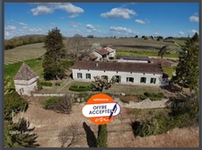 Maison en pierre à rénover vue dégagée plein sud PELLEGRUE (33)